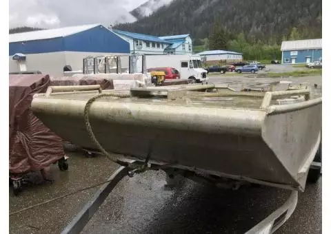 18' Aluminum Airboat hull on trailer